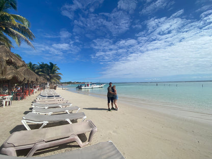 Paysage de plage et ruines de Mahahual