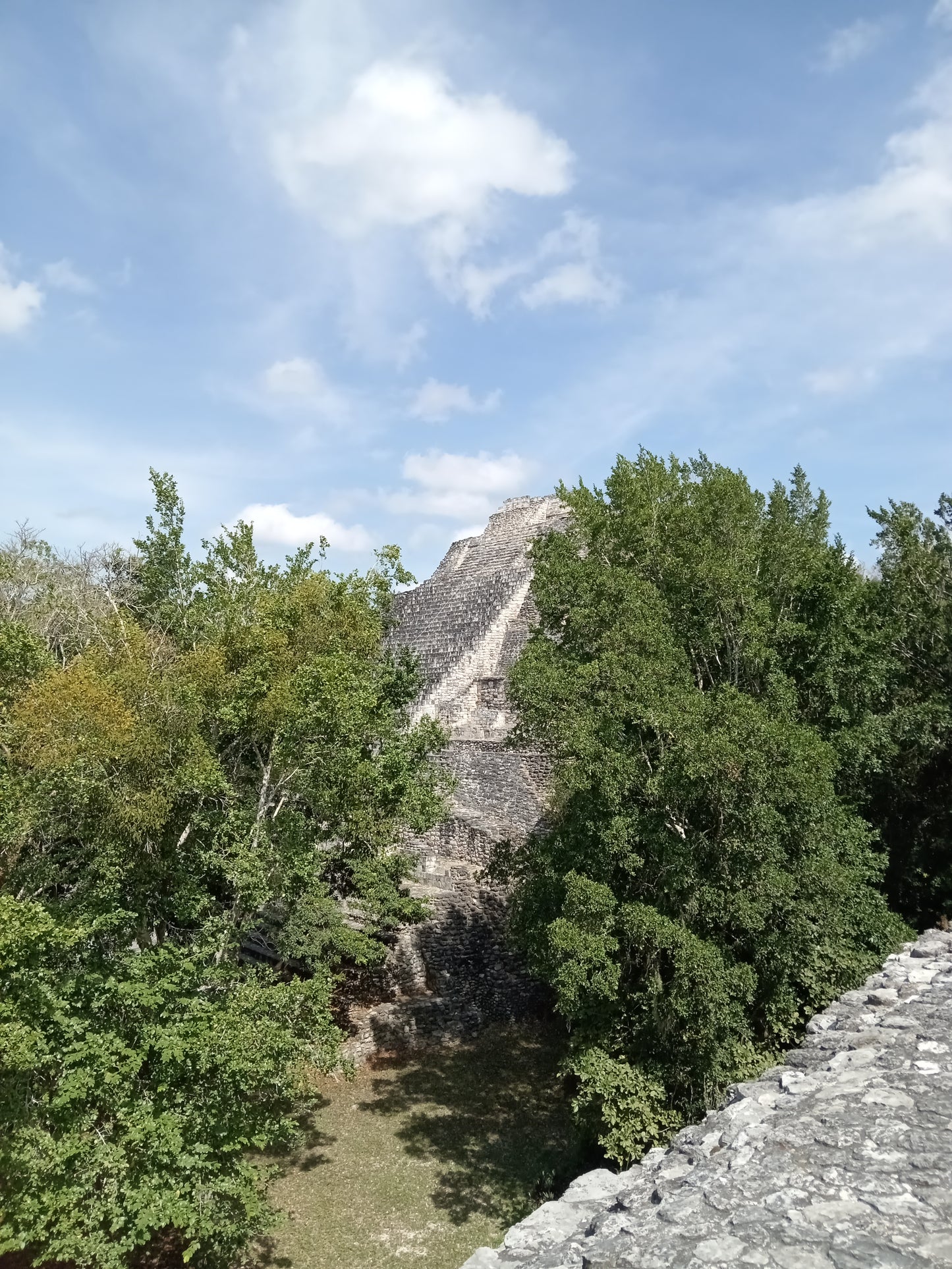 Tour a Las Ruinas Mayas De Becan en Campeche desde Bacalar