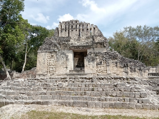 Tour to the Mayan Ruins of Becan in Campeche from Bacalar